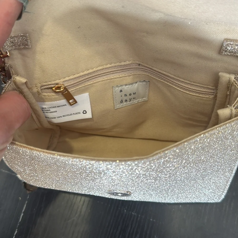 Gold Glitter Chain Shoulder Bag